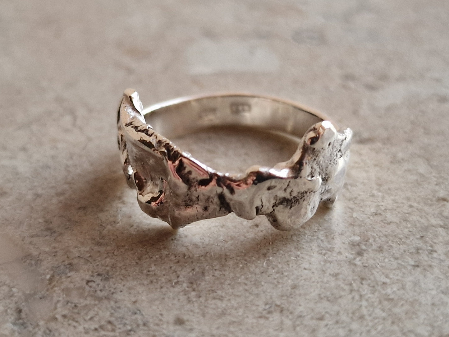 Unik rå silverring