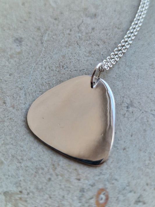 Plektrumhalsband i silver