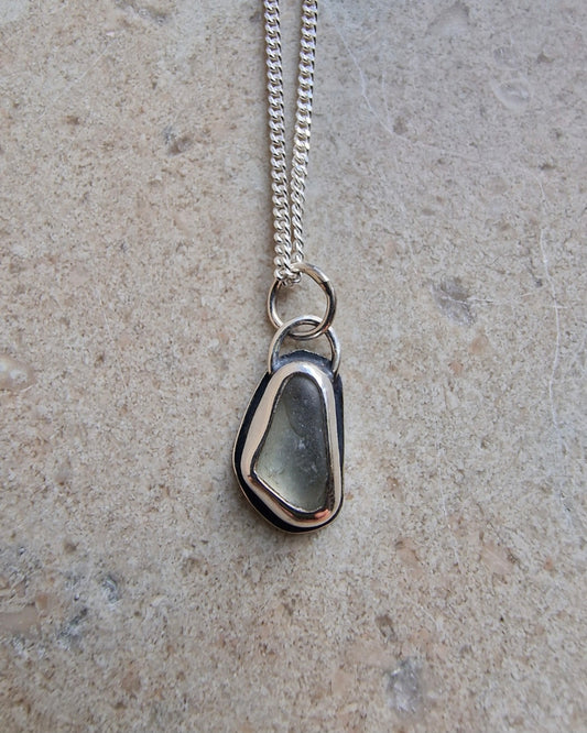 Josefin Halsband med strandglas