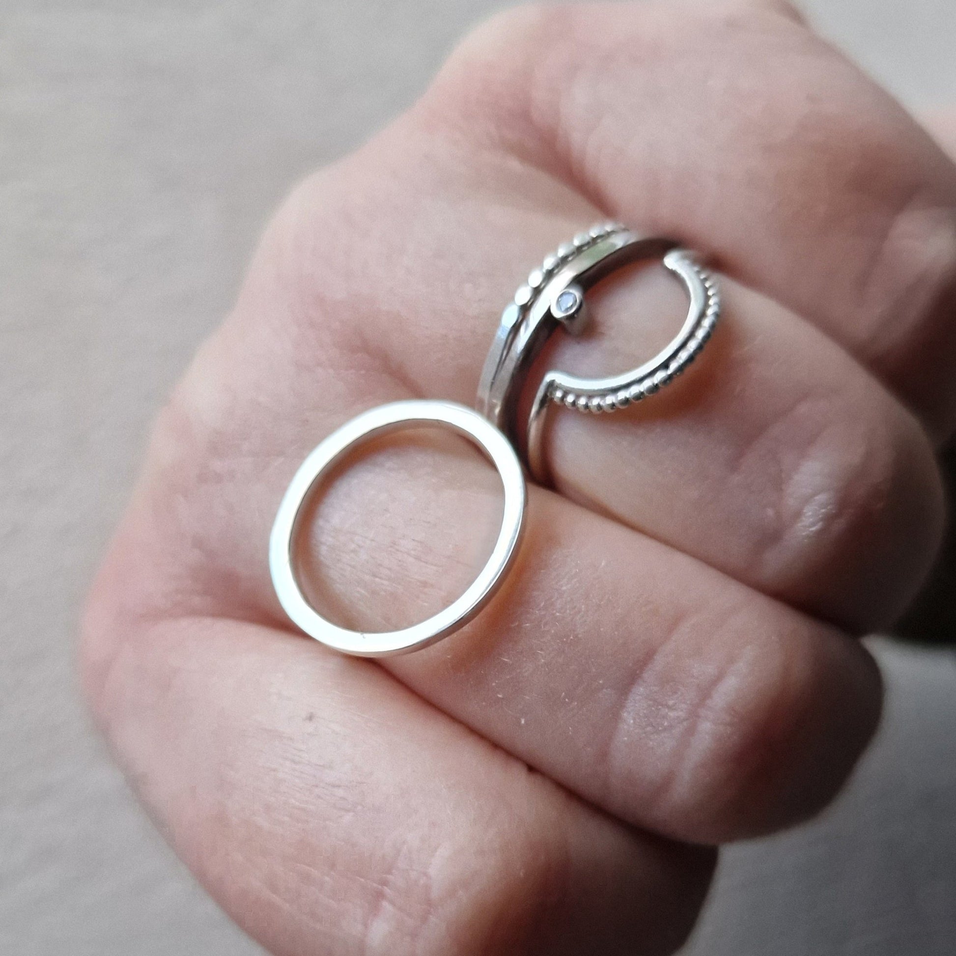 Amy ring rund fyrkant - Vatlings smycken