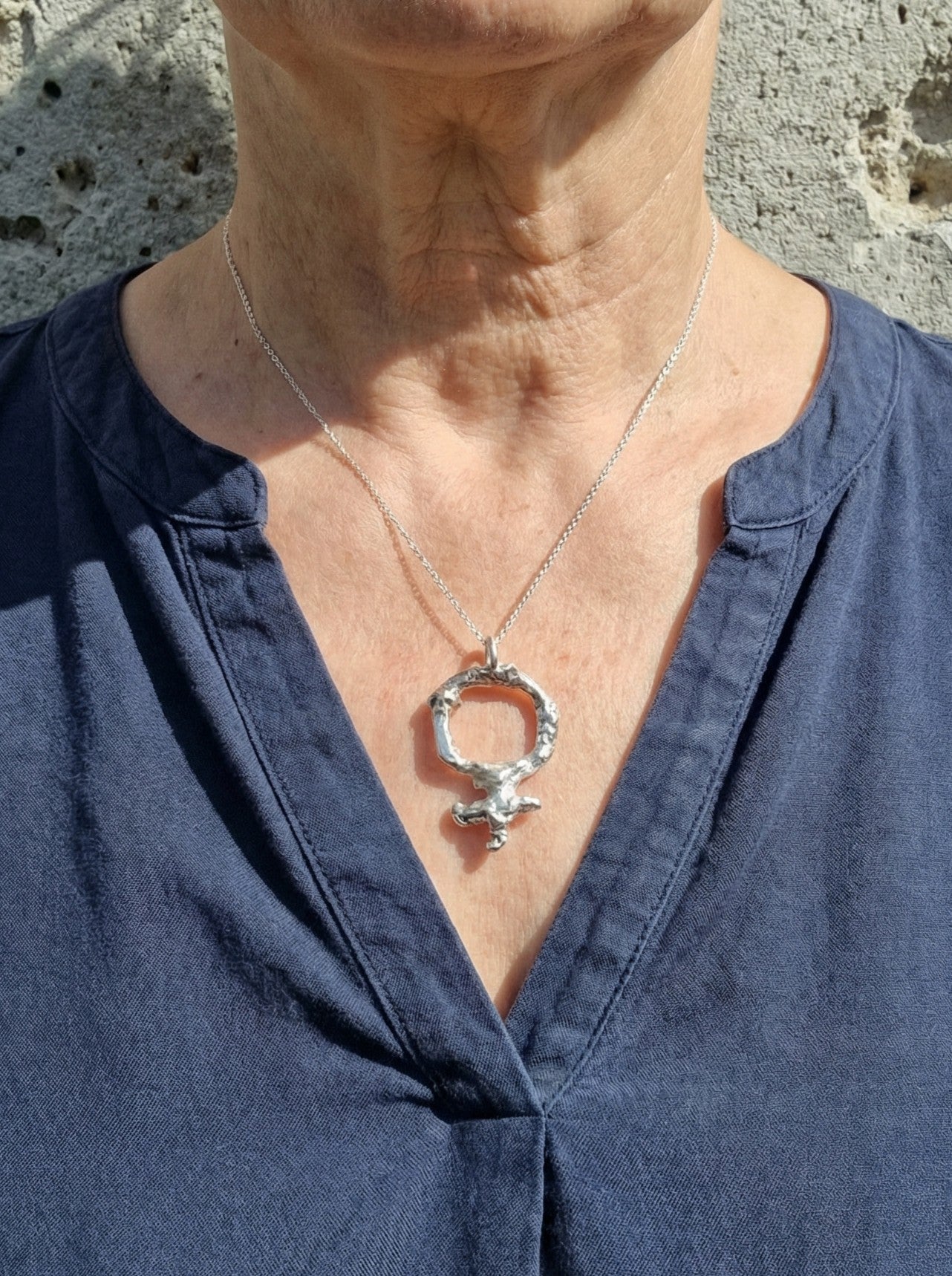 Unik rå feminhalsband - Återvunnet silver